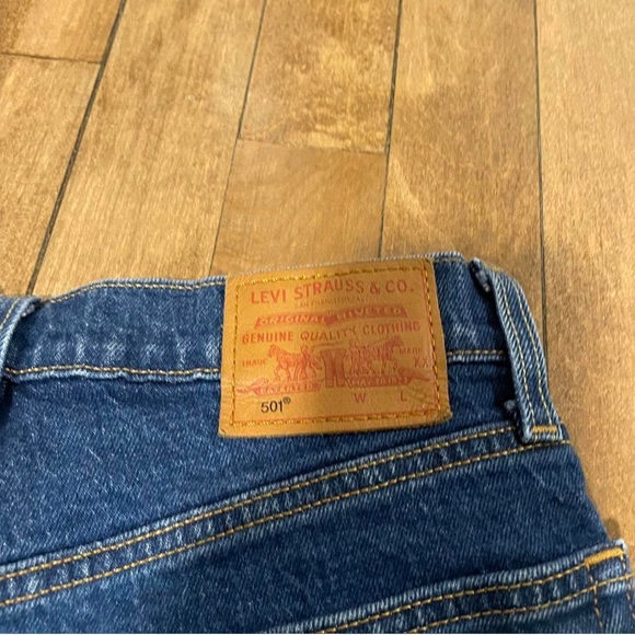 Levi's High Rise Blue Jeans Classic Denim - Picture 6 of 7